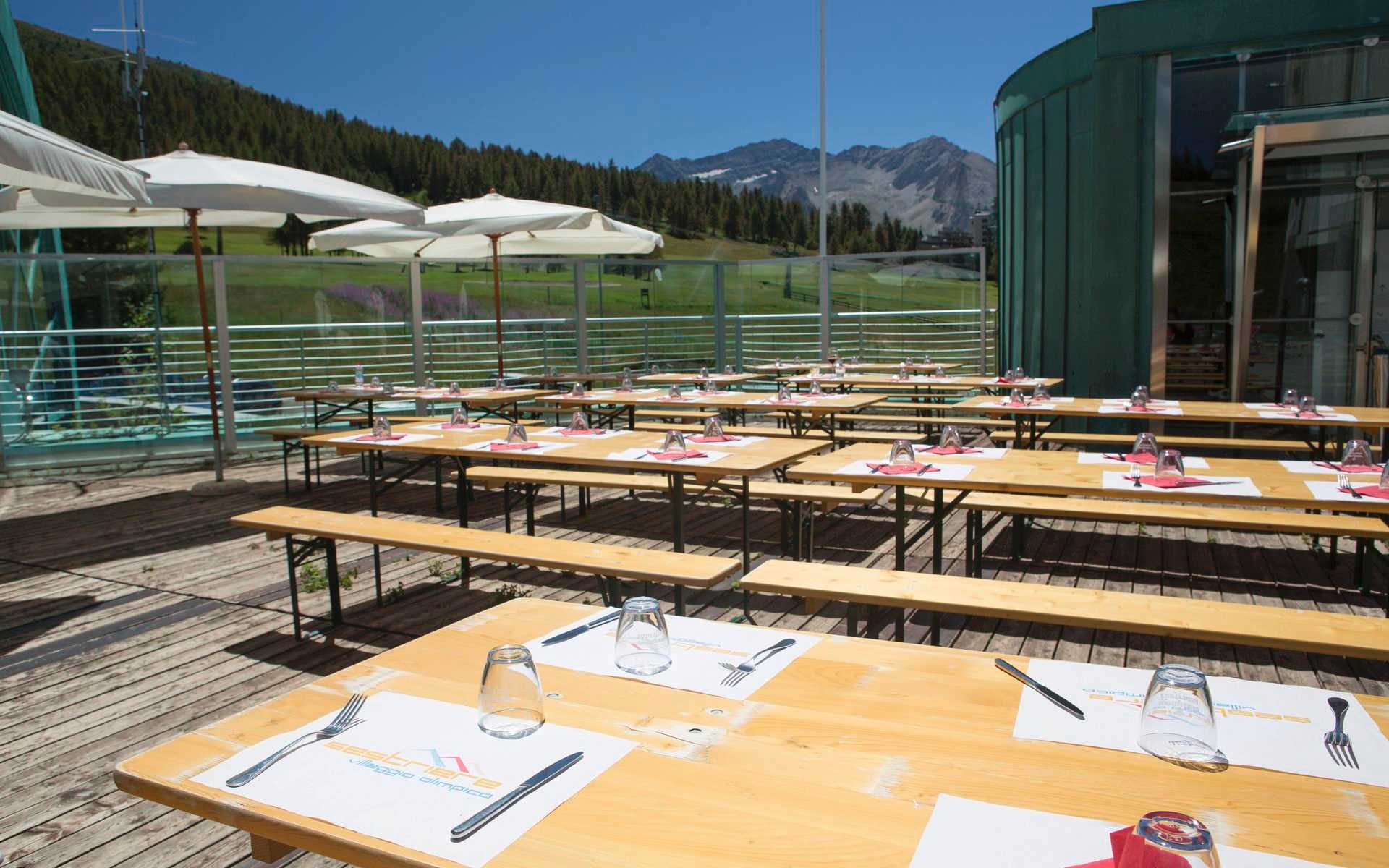 TH Sestriere - Villaggio Olimpico Esterno foto